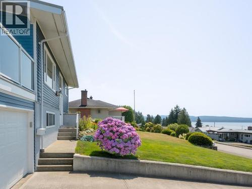 3848 Gordon Ave, Powell River, BC - Outdoor