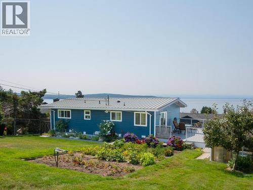 3848 Gordon Ave, Powell River, BC - Outdoor