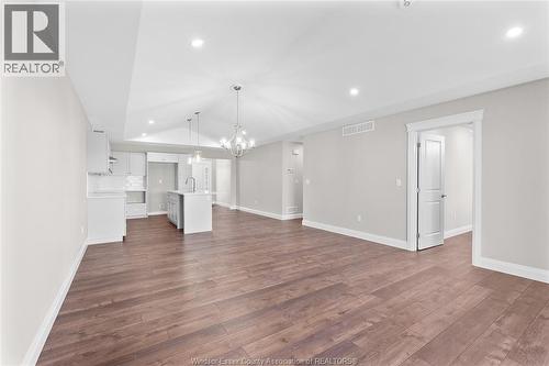 253 Angelo, Lasalle, ON - Indoor