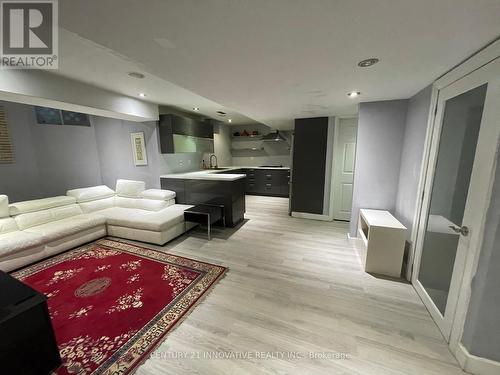 6 Devonridge Crescent, Toronto, ON - Indoor