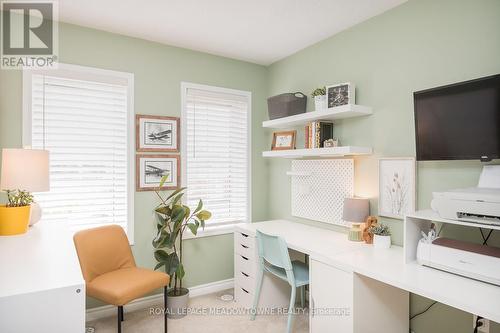 275 Eves Gate, Milton, ON - Indoor