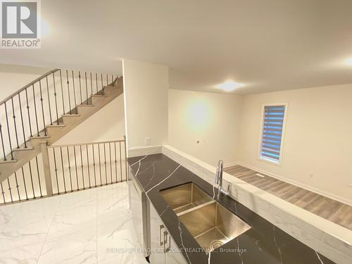 3 - 183 Victoria Street, Kitchener, ON - Indoor