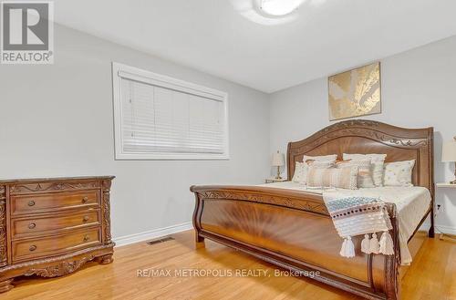 100 Warren Road, Kitchener, ON - Indoor Photo Showing Bedroom