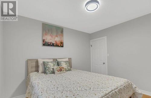 100 Warren Road, Kitchener, ON - Indoor Photo Showing Bedroom
