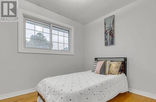 100 Warren Road, Kitchener, ON - Indoor Photo Showing Bedroom