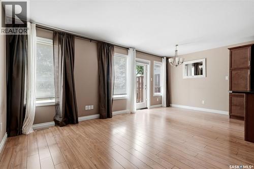 837 Connaught Street, Regina, SK - Indoor