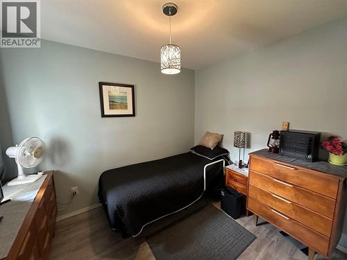 7186 Wright Way, Trail, BC - Indoor Photo Showing Bedroom