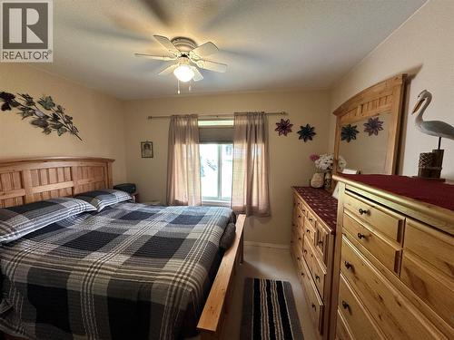 7186 Wright Way, Trail, BC - Indoor Photo Showing Bedroom