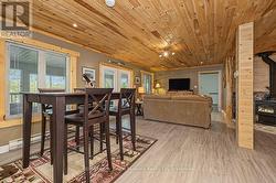 Ideal for relaxing or game nights - 