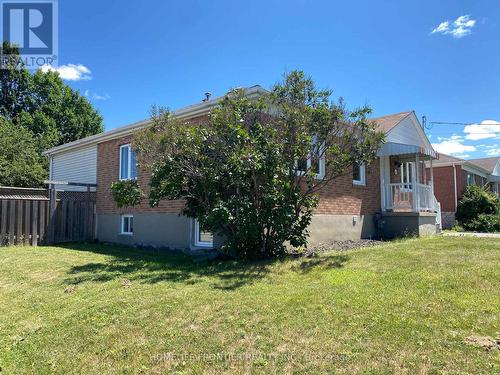 MAIN - 63 LOCKERBIE AVENUE , Toronto, Ontario M9N 3A3 3