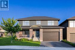 131 ESCARPMENT CRESCENT  Ottawa, ON K2T 0L8