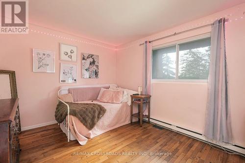65 - 10 Rodda Boulevard, Toronto, ON - Indoor Photo Showing Bedroom