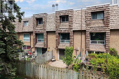 65 - 10 Rodda Boulevard, Toronto, ON - Outdoor
