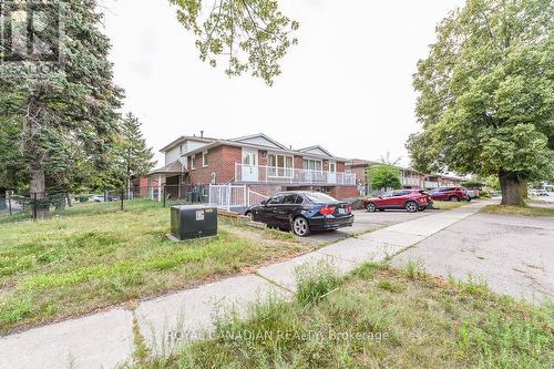 7700 Kittridge Drive, Mississauga, ON - Outdoor