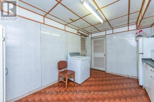 7700 Kittridge Drive, Mississauga, ON - Indoor