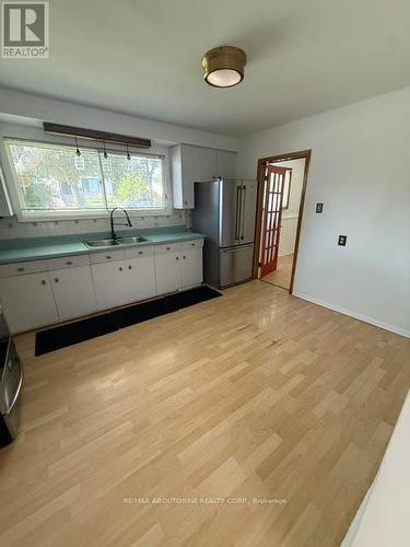 283 Kenwood Avenue, Burlington, ON - Indoor