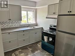5 - 5473 ONTARIO AVENUE Niagara Falls, ON L2E 3S4