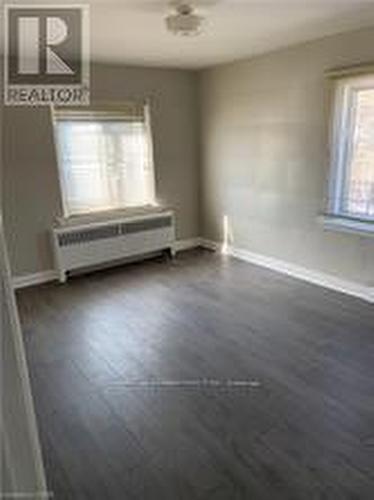 5 - 5473 ONTARIO AVENUE , Niagara Falls, Ontario L2E 3S4 3