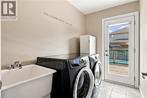 11 Lockwood Street, Cambridge, ON - Indoor Photo Showing Laundry Room