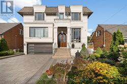 15 CALVIN AVENUE  Toronto, ON M2N 5E4