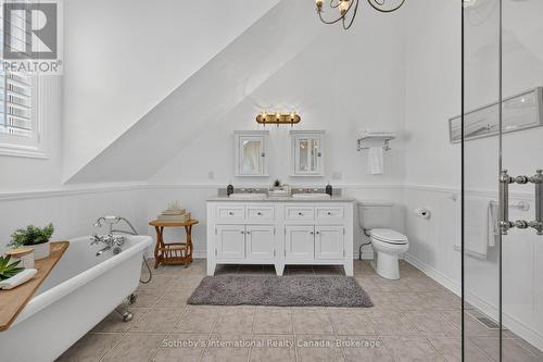 Primary Ensuite - 10 Lundy Lane, Tiny, ON - Indoor Photo Showing Bathroom