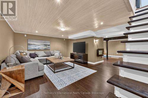 Family Room - 10 Lundy Lane, Tiny, ON - Indoor