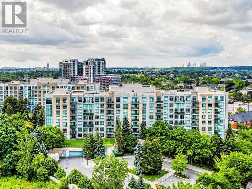 713 - 3 ELLESMERE STREET  Richmond Hill, ON L4B 4N2