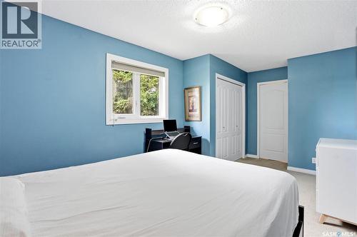 130 Mulcaster Crescent, Saskatoon, SK - Indoor Photo Showing Bedroom