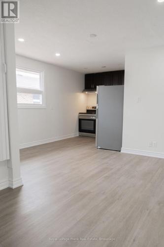 3 - 84 MARY STREET W , Kawartha Lakes (Lindsay), Ontario K9V 5G3 4