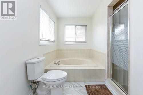 5449 Heritage Hills Boulevard, Mississauga, ON - Indoor Photo Showing Bathroom