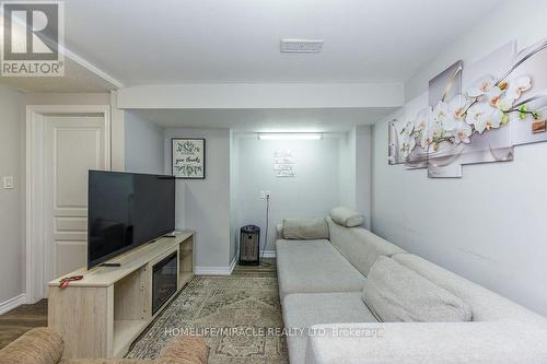 5449 Heritage Hills Boulevard, Mississauga, ON - Indoor