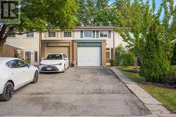4 - 140 RIPLEY COURT Oakville, ON L6H 1H1
