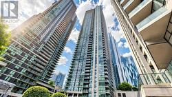 5005 - 16 HARBOUR STREET Toronto, ON M5J 2Z7