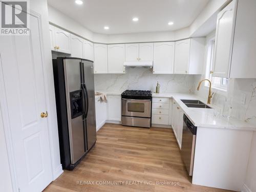 5 Canoe Crescent, Toronto, ON - Indoor Photo Showing Kitchen With Double Sink