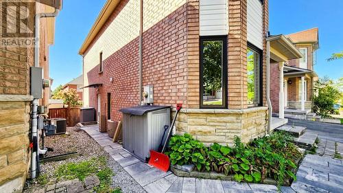 BSMT - 186 WAINSCOT AVENUE , Newmarket, Ontario L3X 2X4 2