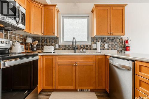 115 Blackstock Cove, Saskatoon, SK - Indoor Photo Showing Kitchen
