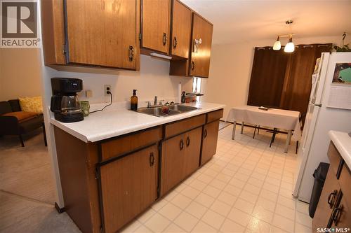 307 6Th Street E, Nipawin, SK - Indoor Photo Showing Kitchen With Double Sink