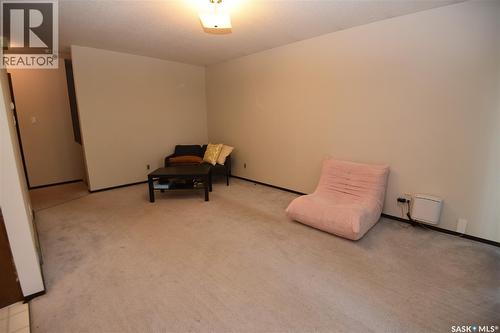 307 6Th Street E, Nipawin, SK - Indoor Photo Showing Other Room