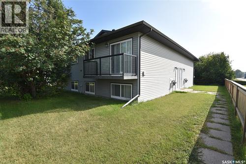 307 6Th Street E, Nipawin, SK - Outdoor