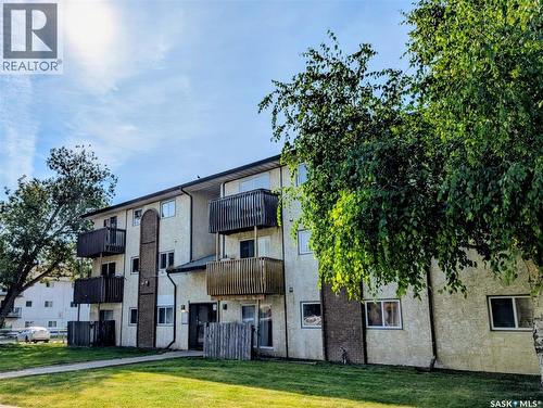 25 2309 17Th Street W, Saskatoon, SK - Outdoor With Balcony