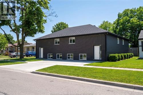 2341 ALEXIS  Windsor, ON N8W 3Z2