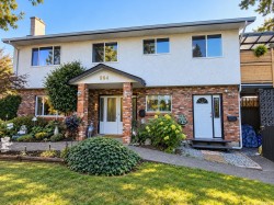 904 Rankin Rd Esquimalt, BC V9A 6V6