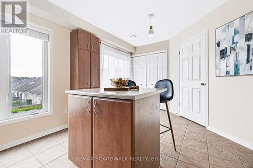 Large Island & Eat In Area - 312 Galston Private, Ottawa, ON 