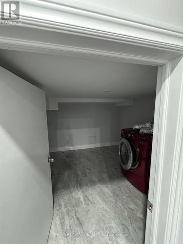 BASEMENT SEP ENT - 41 TRUDELLE CRESCENT , Brampton, Ontario L7A 2Z2 3