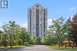 805 - 545 ST LAURENT BOULEVARD  Ottawa, ON K1K 4H9