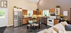 Pictures virtually staged - 