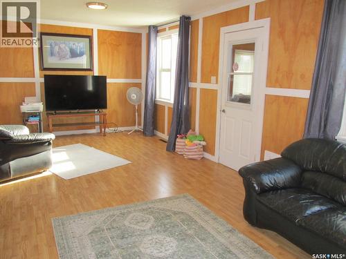 200 Guloien Avenue, White Fox, SK 