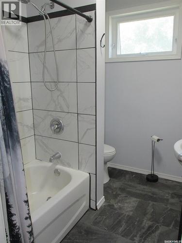 200 Guloien Avenue, White Fox, SK 