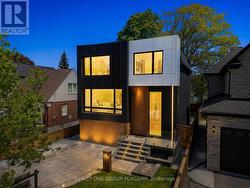 7 BENTLEY DRIVE  Toronto, ON M8Z 3L9