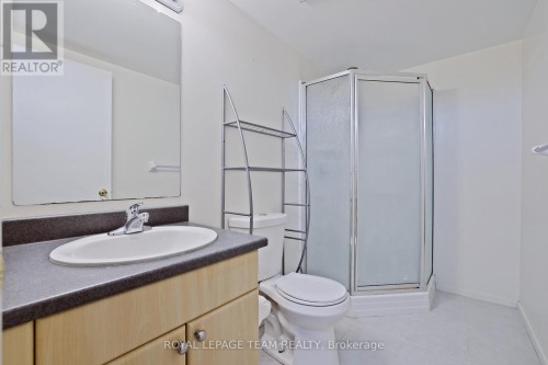2nd Bathroom - 3 Piece - 2942 Fairlea Crescent, Ottawa, ON 